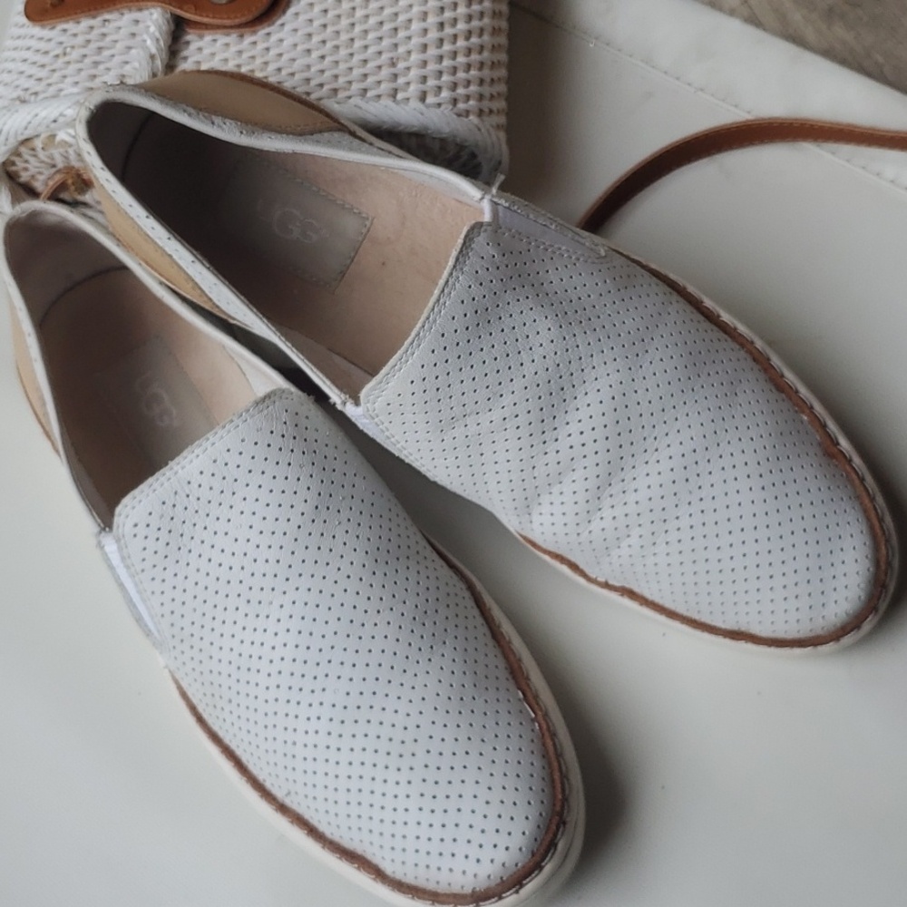 UGG Adley